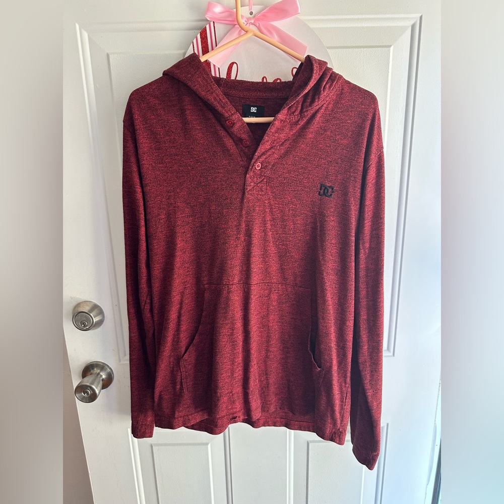 DC Men’s Sized Medium Hoodie Shirt